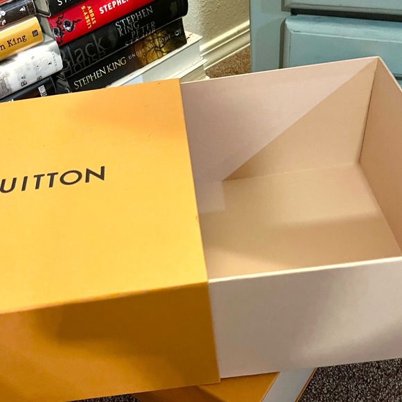 ONLY ONE LEFT Pre Loved EUC Louis Vuitton Storage Box 13 x 10.5” - Picture 5 of 8
